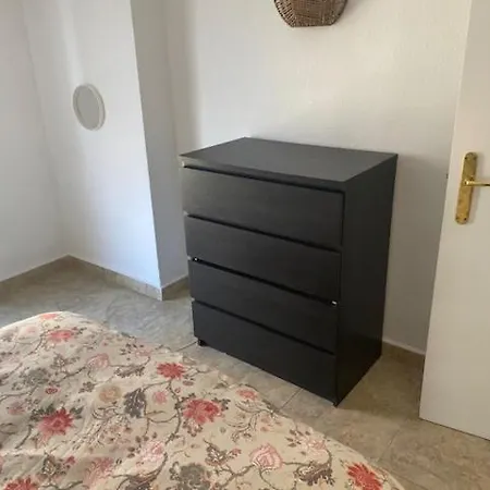 De A